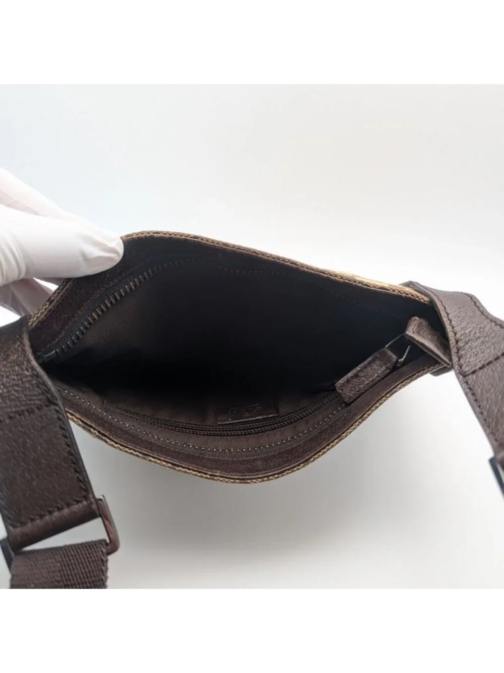 Gucci GG Canvas Shoulder Bag Crossbody Brown - Picture 7 of 9